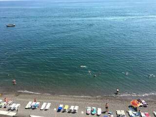 Гостевой дом Морской Берег Рыбачье Номер на север третий этаж с балконом, ограниченный вид-4