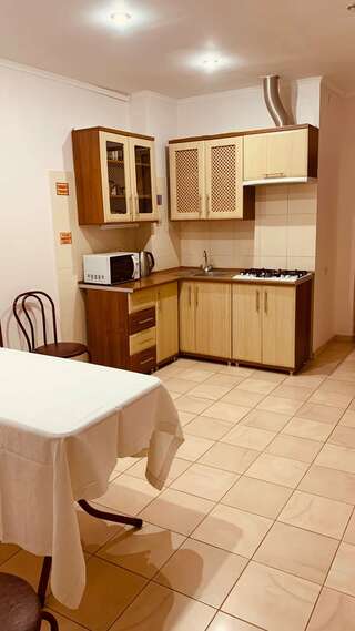 Гостевой дом Морской Берег Рыбачье Номер "Эконом" с мансардным окном  без балкона-3