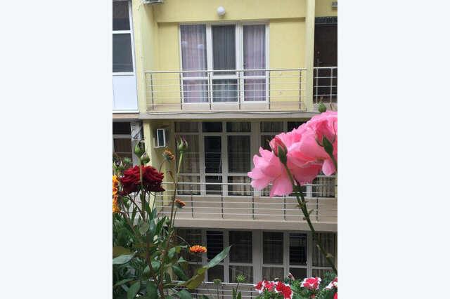 Гостевой дом Морской Берег Рыбачье-13