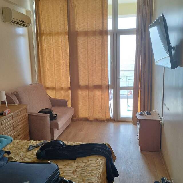 Гостевой дом Морской Берег Рыбачье-70